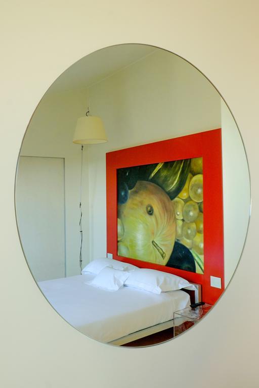Petronilla - Hotel In Bergamo Ruang foto